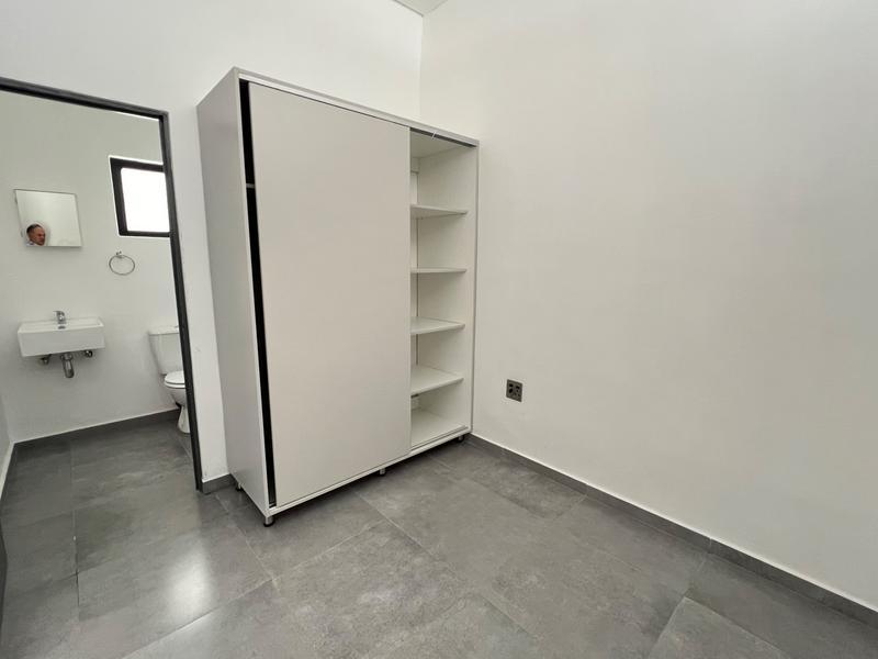 1 Bedroom Property for Sale in Ferndale Gauteng