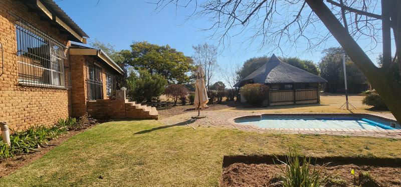 5 Bedroom Property for Sale in Ooster A H Gauteng