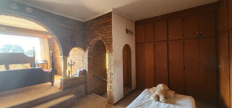 5 Bedroom Property for Sale in Ooster A H Gauteng