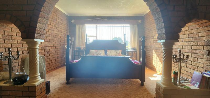 5 Bedroom Property for Sale in Ooster A H Gauteng