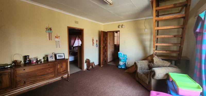 5 Bedroom Property for Sale in Ooster A H Gauteng