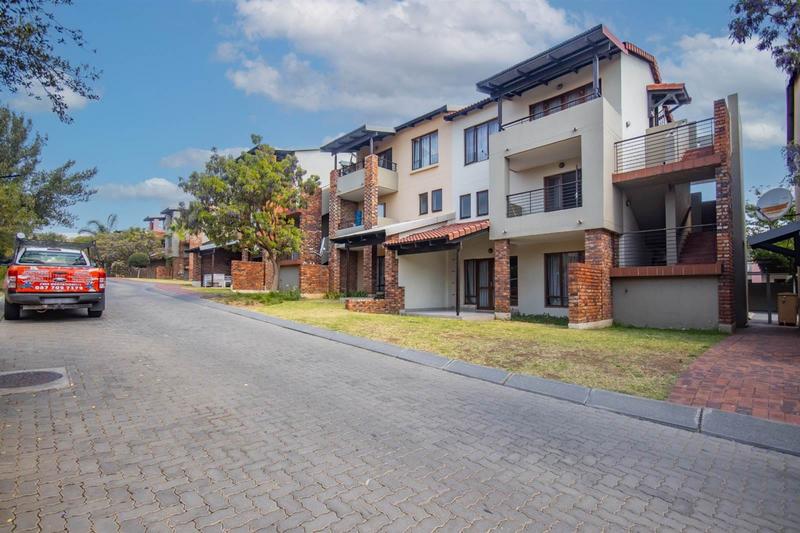 2 Bedroom Property for Sale in Vorna Valley Gauteng