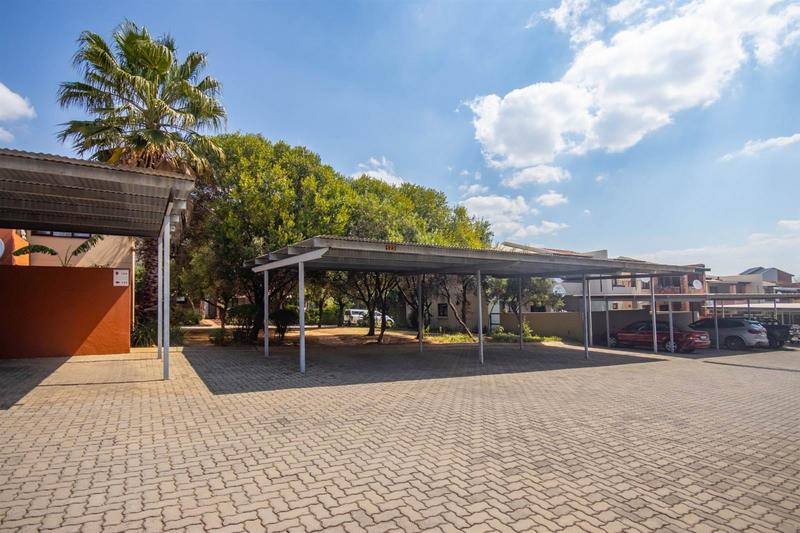 2 Bedroom Property for Sale in Vorna Valley Gauteng