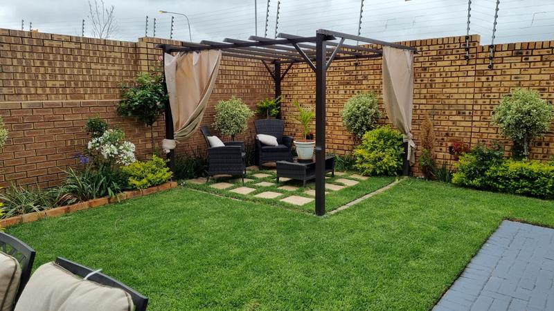3 Bedroom Property for Sale in Thatchfield Gauteng