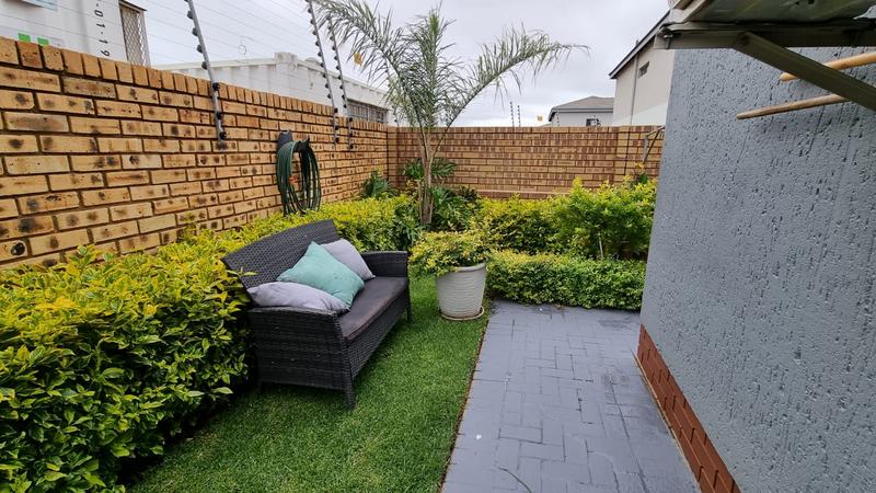 3 Bedroom Property for Sale in Thatchfield Gauteng