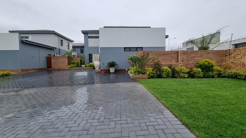 3 Bedroom Property for Sale in Thatchfield Gauteng