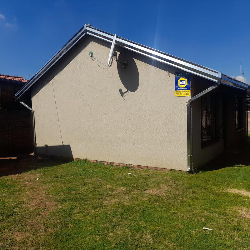 2 Bedroom Property for Sale in Vosloorus Gauteng