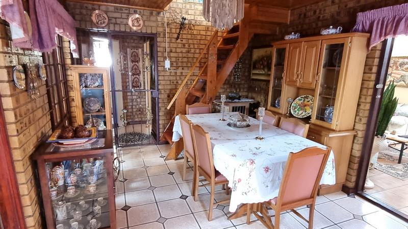 3 Bedroom Property for Sale in Lisdogan Park Gauteng