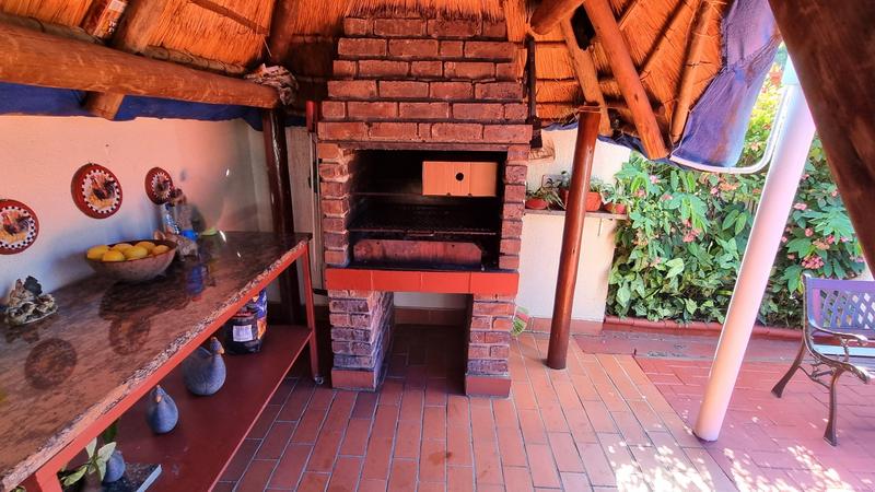3 Bedroom Property for Sale in Lisdogan Park Gauteng