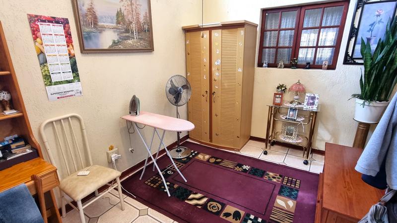 3 Bedroom Property for Sale in Lisdogan Park Gauteng