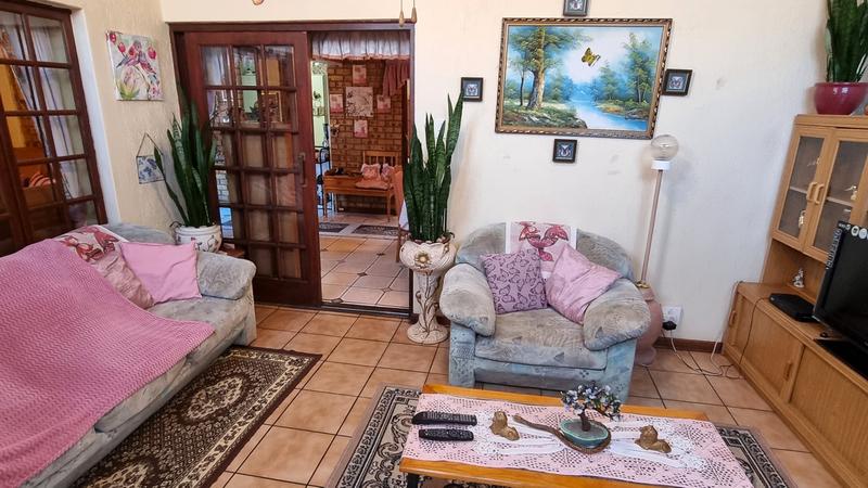 3 Bedroom Property for Sale in Lisdogan Park Gauteng