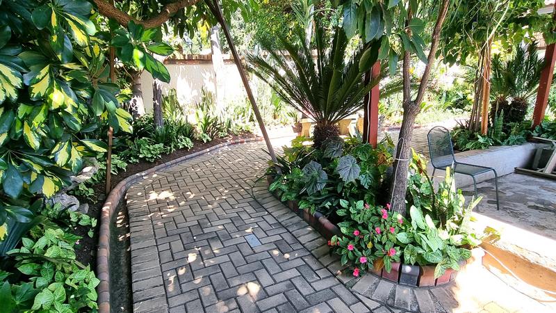 3 Bedroom Property for Sale in Lisdogan Park Gauteng