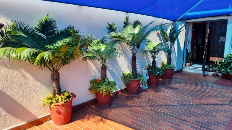 3 Bedroom Property for Sale in Lisdogan Park Gauteng