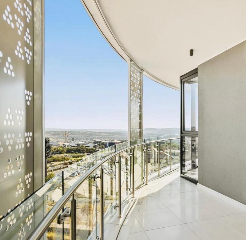 To Let 2 Bedroom Property for Rent in Waterfall Gauteng