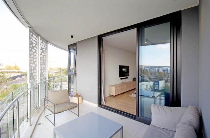 To Let 2 Bedroom Property for Rent in Waterfall Gauteng