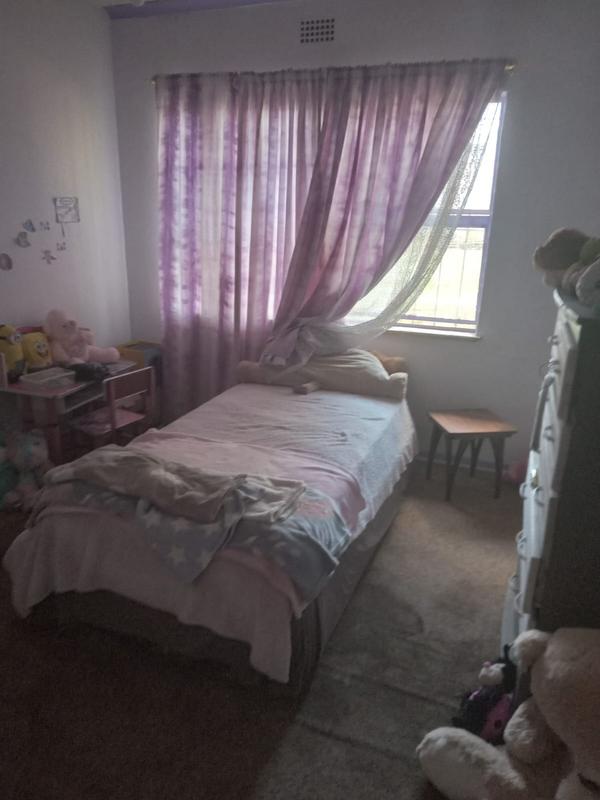 3 Bedroom Property for Sale in Louisrus Gauteng