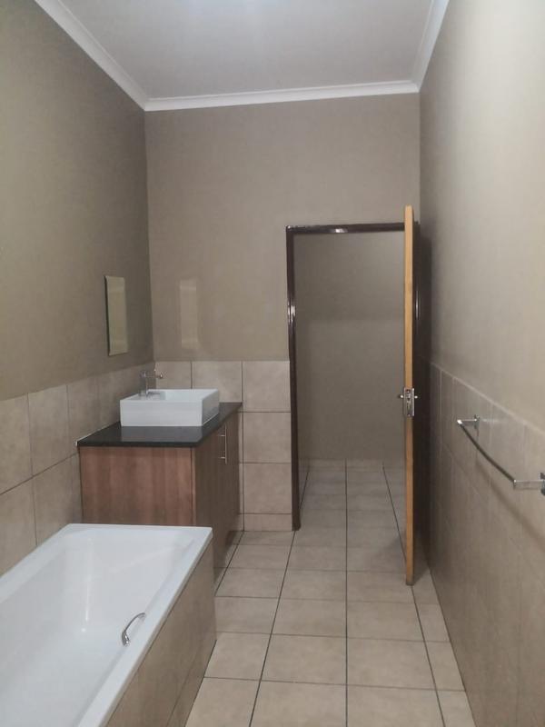 Commercial Property for Sale in Vanderbijlpark CW 5 Gauteng