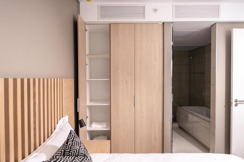 2 Bedroom Property for Sale in Benmore Gardens Gauteng