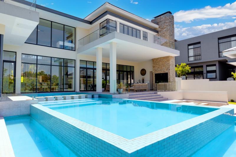 5 Bedroom Property for Sale in Waterfall Country Estate Gauteng