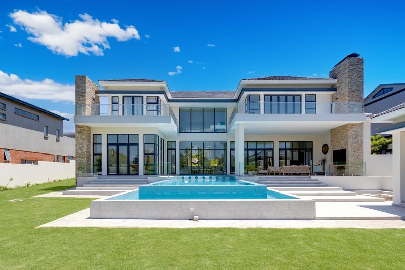 5 Bedroom Property for Sale in Waterfall Country Estate Gauteng