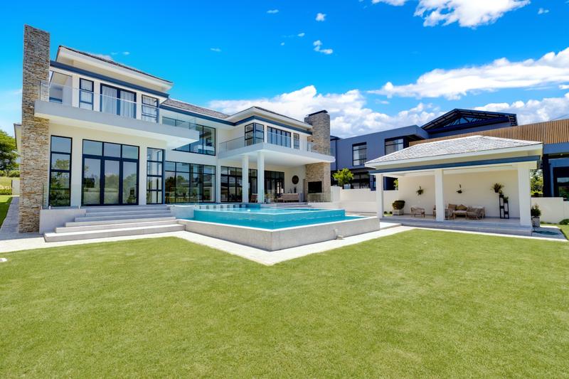 5 Bedroom Property for Sale in Waterfall Country Estate Gauteng