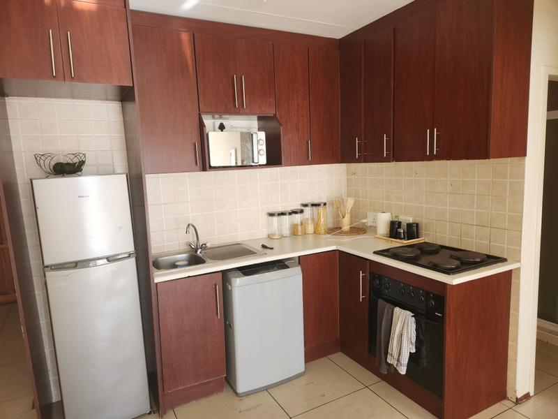 To Let 1 Bedroom Property for Rent in Sonneglans Gauteng