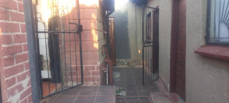 4 Bedroom Property for Sale in Tembisa Gauteng
