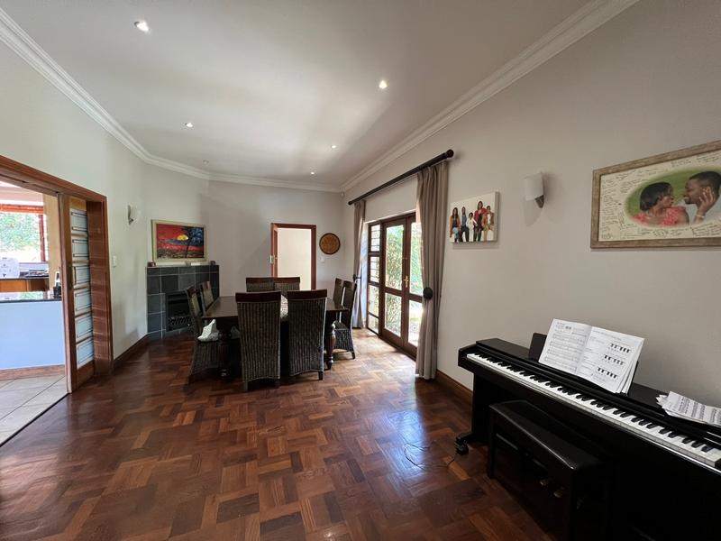 5 Bedroom Property for Sale in Bryanston Gauteng