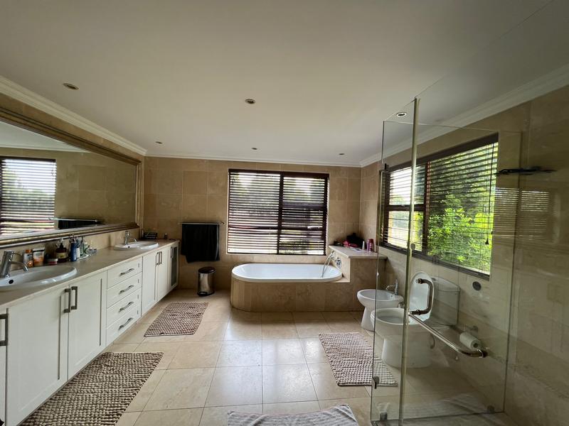 5 Bedroom Property for Sale in Bryanston Gauteng