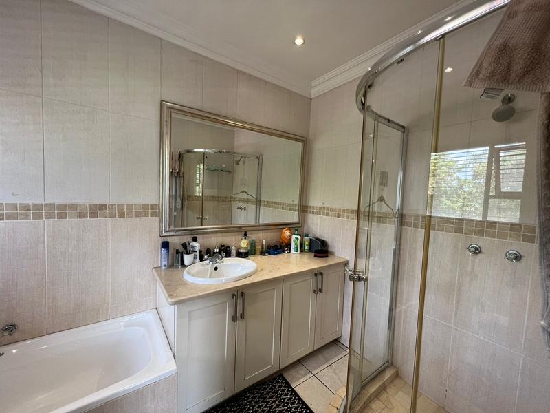 5 Bedroom Property for Sale in Bryanston Gauteng