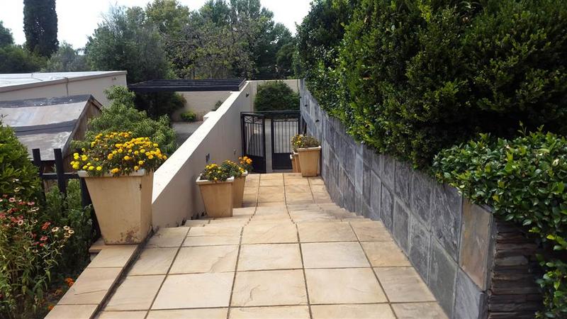 5 Bedroom Property for Sale in Bryanston Gauteng