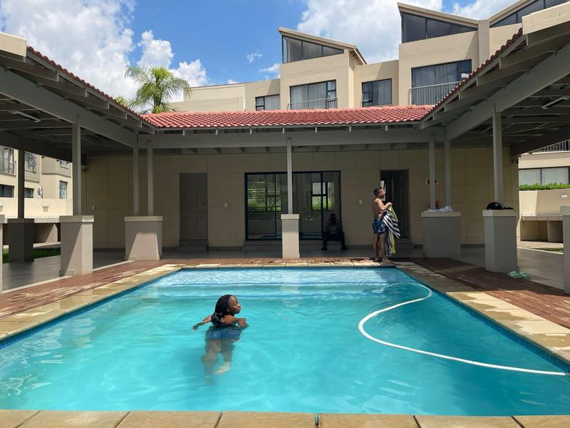 1 Bedroom Property for Sale in Beverley Gauteng