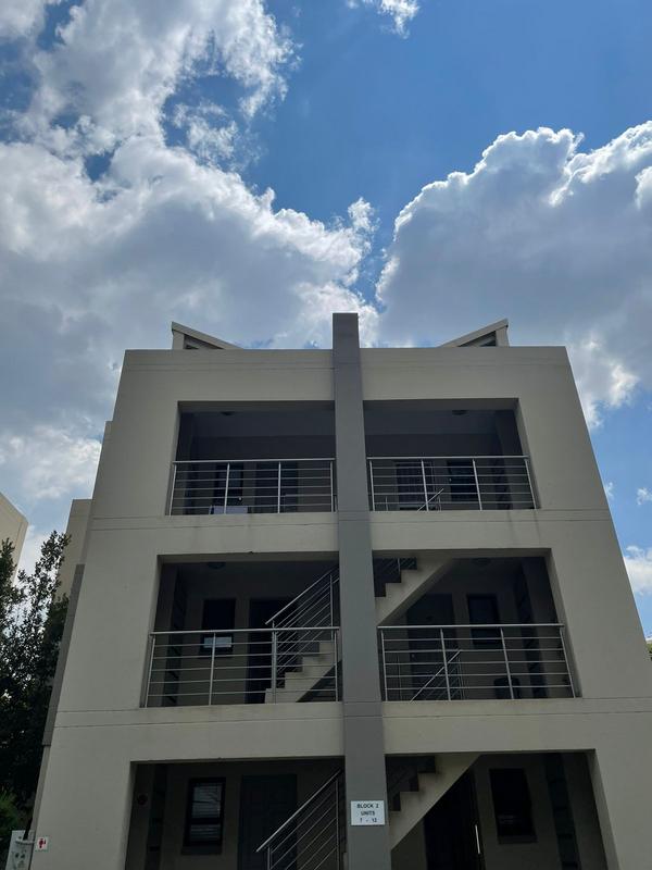 1 Bedroom Property for Sale in Beverley Gauteng