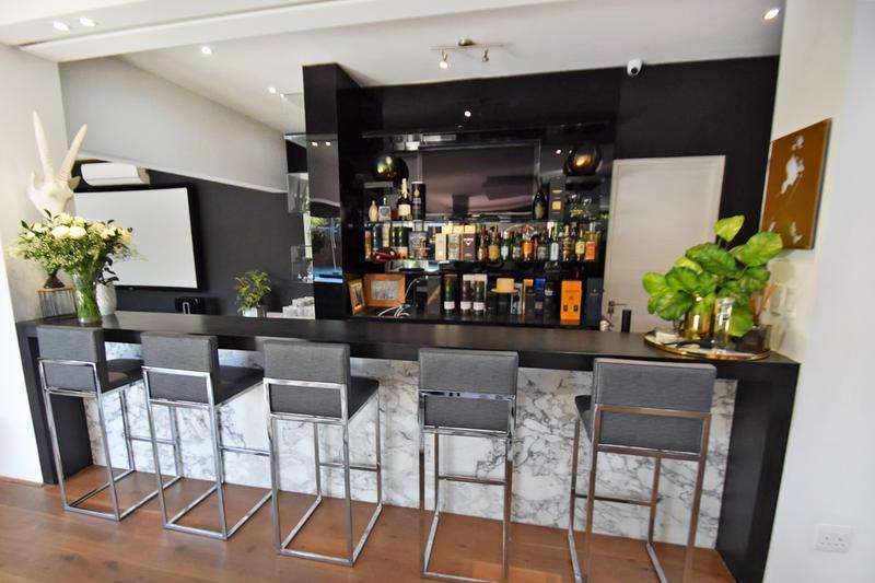 5 Bedroom Property for Sale in Morningside Gauteng