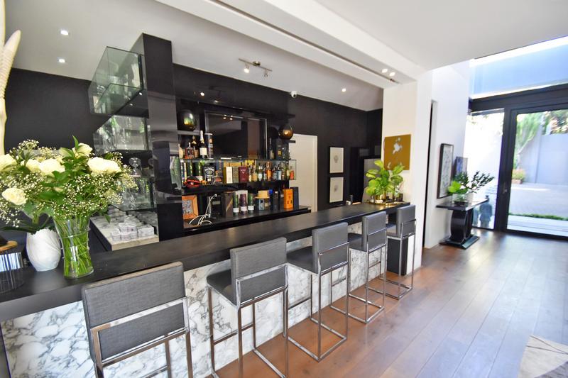 5 Bedroom Property for Sale in Morningside Gauteng