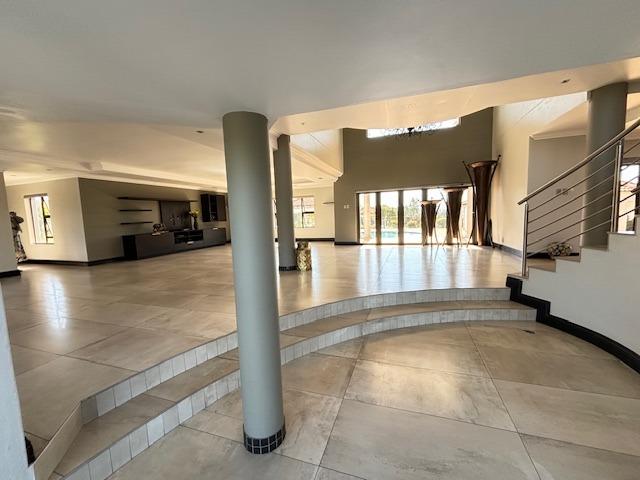 6 Bedroom Property for Sale in Blue Saddle Ranches Gauteng