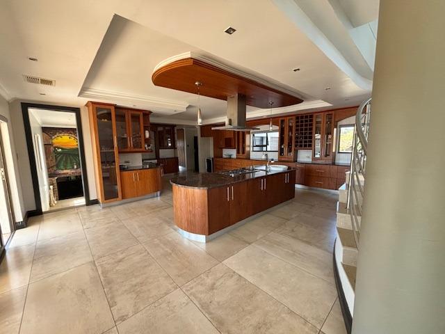 6 Bedroom Property for Sale in Blue Saddle Ranches Gauteng