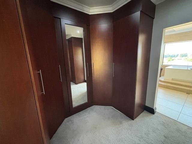 6 Bedroom Property for Sale in Blue Saddle Ranches Gauteng