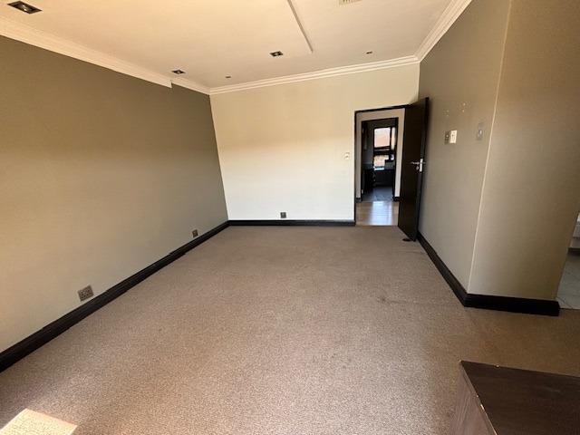 6 Bedroom Property for Sale in Blue Saddle Ranches Gauteng