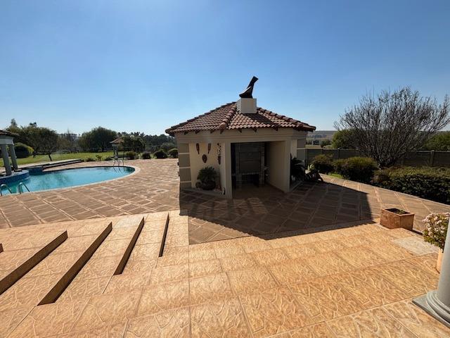 6 Bedroom Property for Sale in Blue Saddle Ranches Gauteng