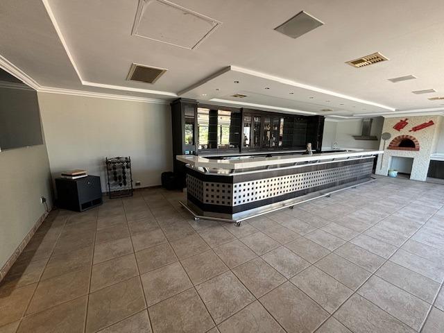 6 Bedroom Property for Sale in Blue Saddle Ranches Gauteng
