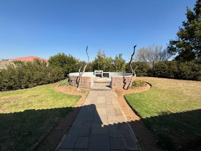 6 Bedroom Property for Sale in Blue Saddle Ranches Gauteng