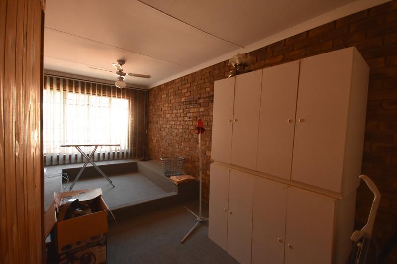 5 Bedroom Property for Sale in Montana Park Gauteng