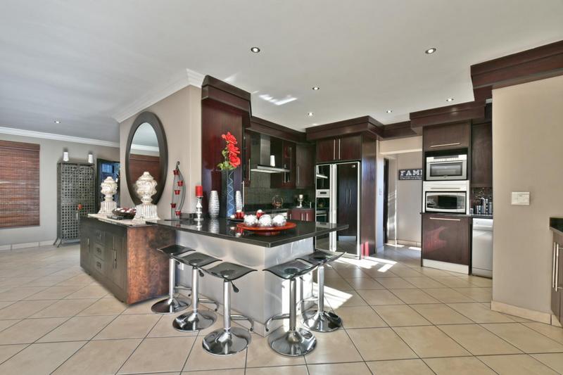 4 Bedroom Property for Sale in Bassonia Rock Gauteng