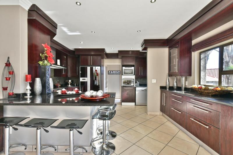 4 Bedroom Property for Sale in Bassonia Rock Gauteng