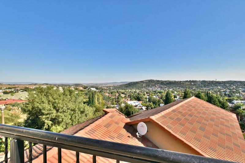 4 Bedroom Property for Sale in Bassonia Rock Gauteng