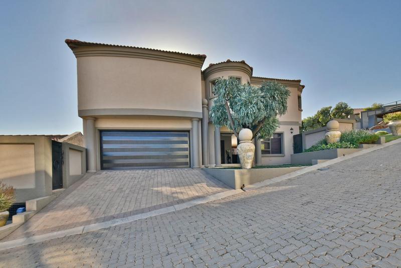 4 Bedroom Property for Sale in Bassonia Rock Gauteng