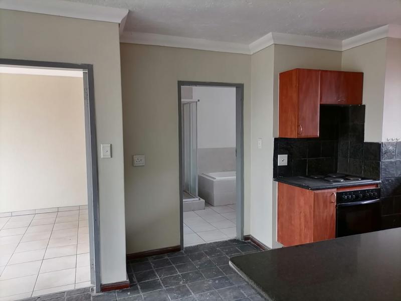 To Let 1 Bedroom Property for Rent in Erand Gardens Gauteng