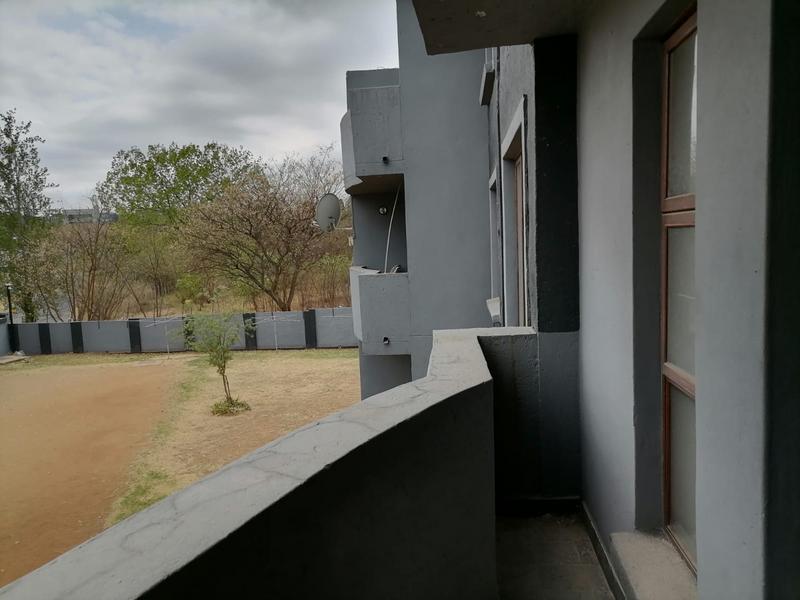 To Let 1 Bedroom Property for Rent in Erand Gardens Gauteng