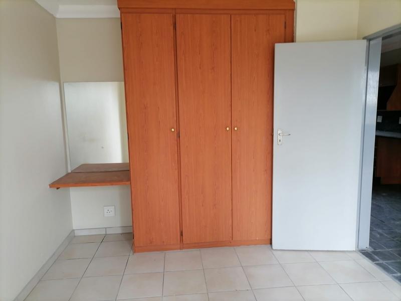 To Let 1 Bedroom Property for Rent in Erand Gardens Gauteng